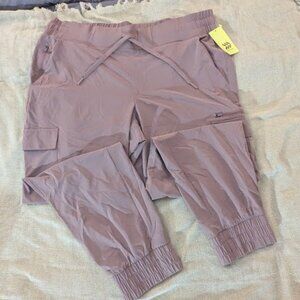 Target ALL IN MOTION XL Mid-Rise Cargo Pants